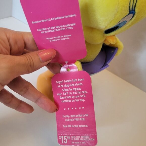 Hallmark Easter Tip ‘n’ Fall Tweety Bird Looney Tunes Sound Motion Plush - Picture 6 of 10